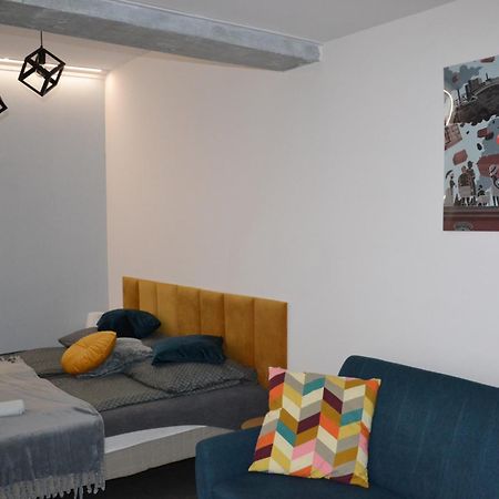 Flores Apartament カトヴィツェ エクステリア 写真