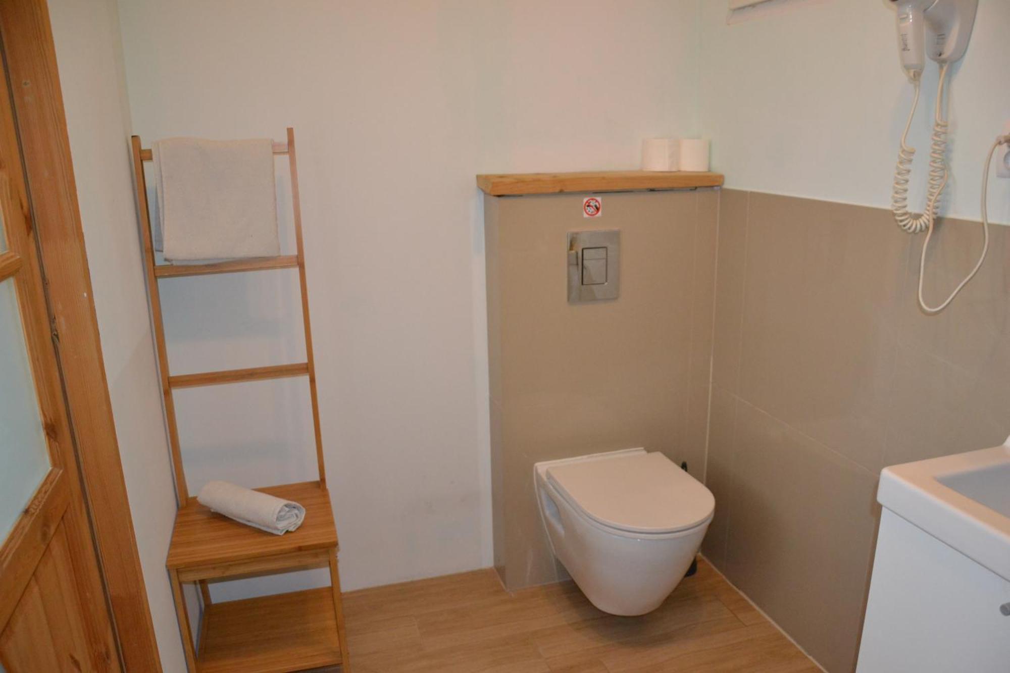Flores Apartament カトヴィツェ エクステリア 写真