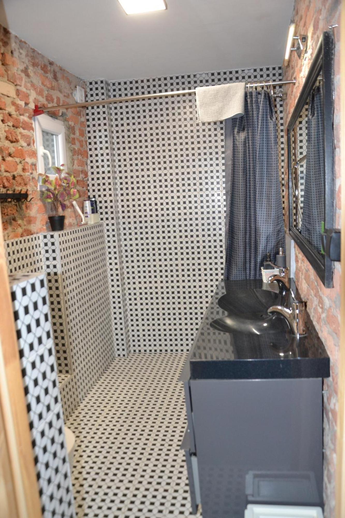 Flores Apartament カトヴィツェ エクステリア 写真